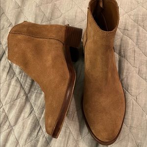 Dolce Vita camel bootie size 8